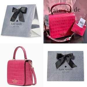 Kate Spade Pink Staci Square
Crossbody Bag and Card Holder
Bundle GIFT BAG SET